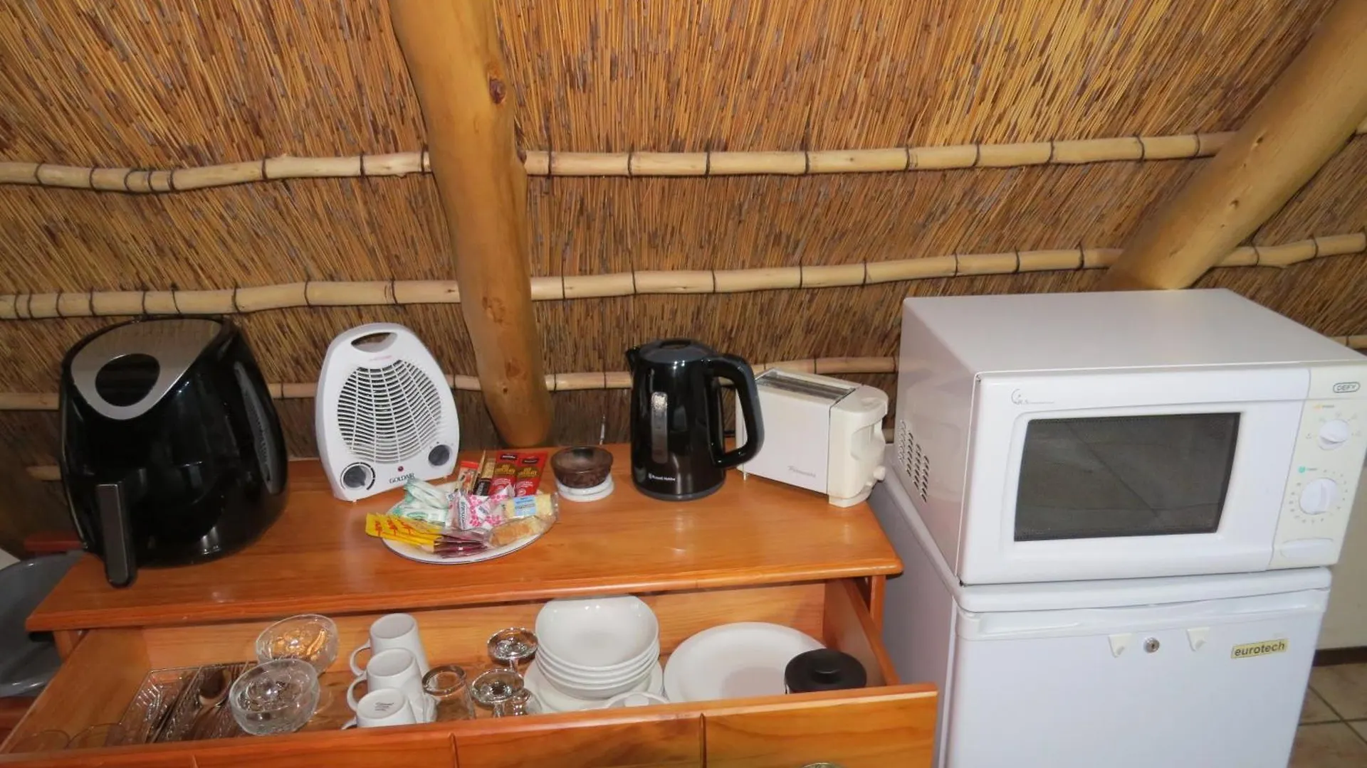 Easy Five Guest House Somerset West