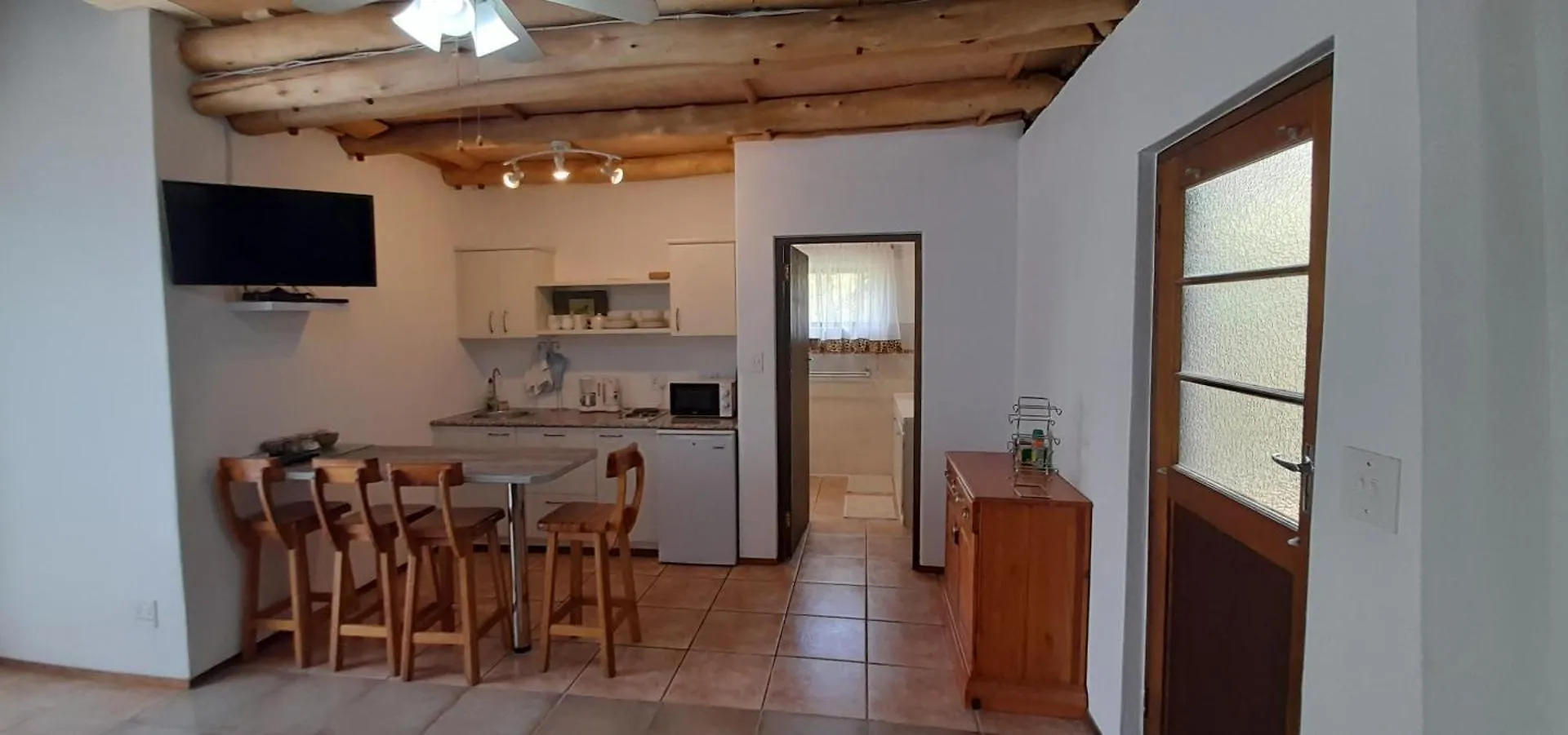 Easy Five Guest House Somerset West