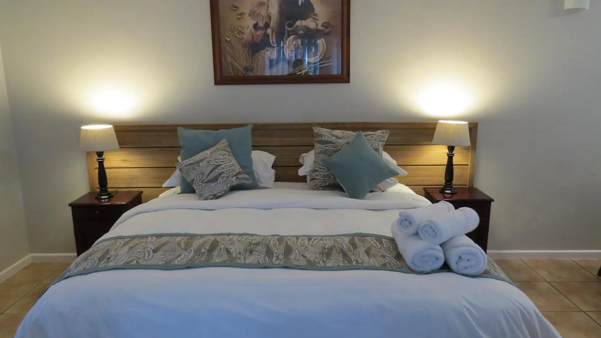 Easy Five Guest House Somerset West